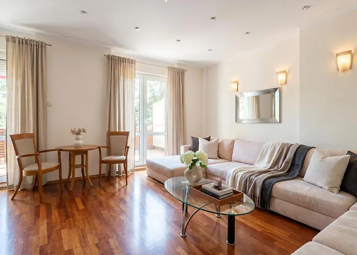 Golden Villas Urban Spa House - Warsaw